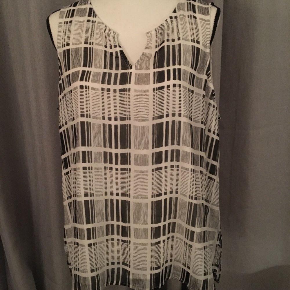 Black and white sleeveless top
